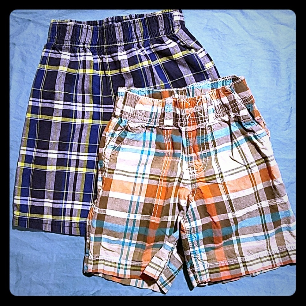 Carter's shorts 2 piece lot